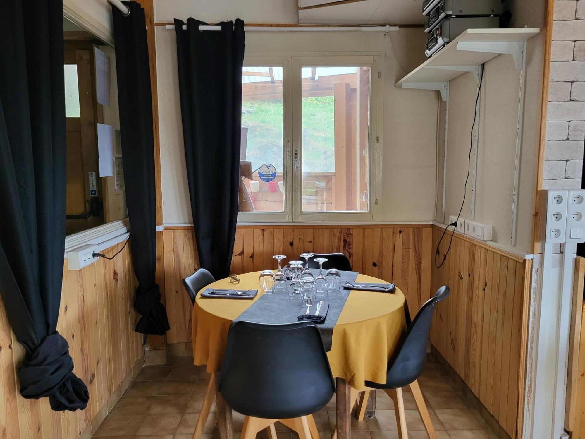 Auberge Restaurant Du Virage شاروس المظهر الخارجي الصورة