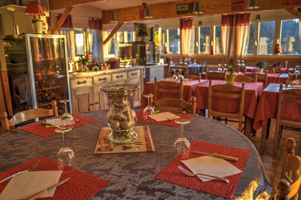 Auberge Restaurant Du Virage شاروس المظهر الخارجي الصورة
