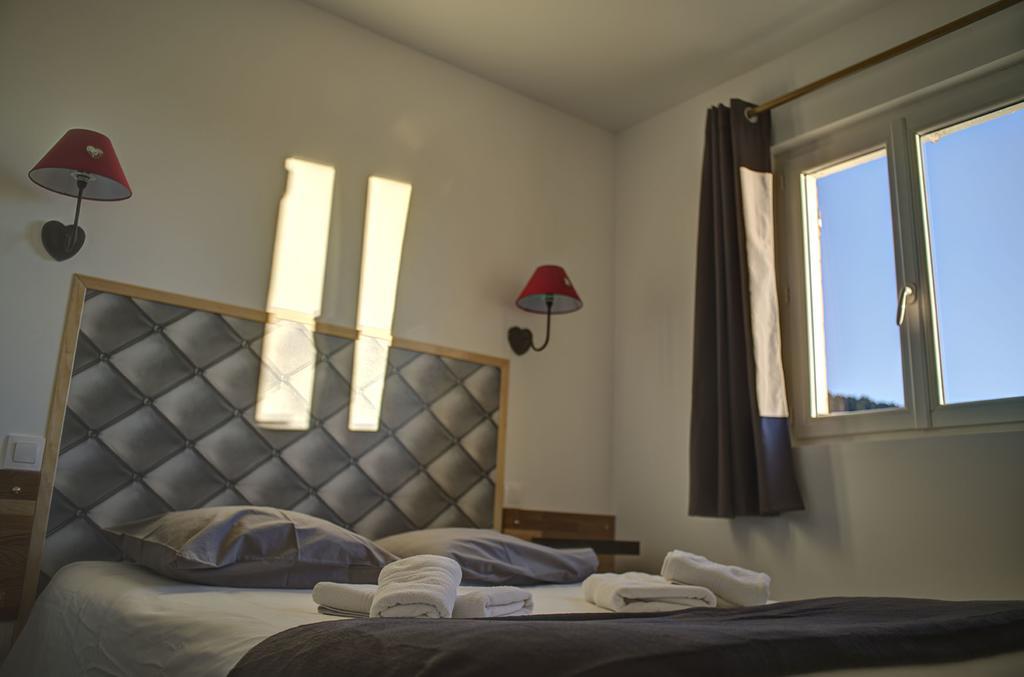 Auberge Restaurant Du Virage شاروس المظهر الخارجي الصورة